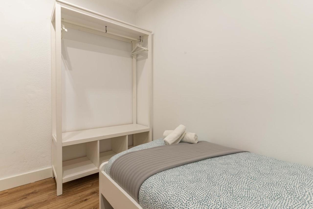 Reial 4 Tarragona Apartment Bagian luar foto